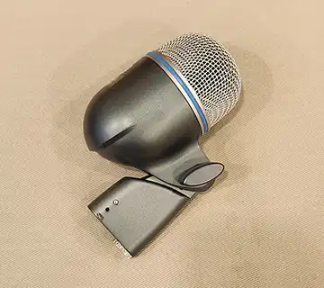 SHURE BETA52A